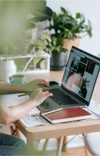 LOGZAWEB（ログザウェブ）の特徴図